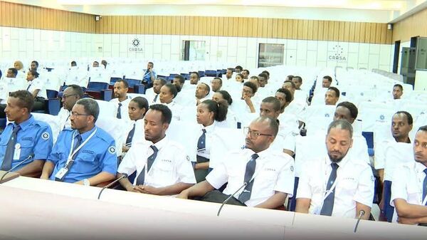 የአዲስ አበባ የሲቪል ምዝገባ እና የነዋሪነት አገልግሎት ኤጀንሲ የአምስት ሚሊዮን ኮደርስ ሠልጣኞችን አስመረቀ - Sputnik አፍሪካ