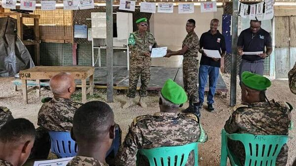 በሶማሊያ የኢትዮጵያ ሰላም አስከባሪ የሽብር ጥቃት በማክሸፍ ያሰለጠናቸውን ሙያተኞች አስመረቀ - Sputnik አፍሪካ