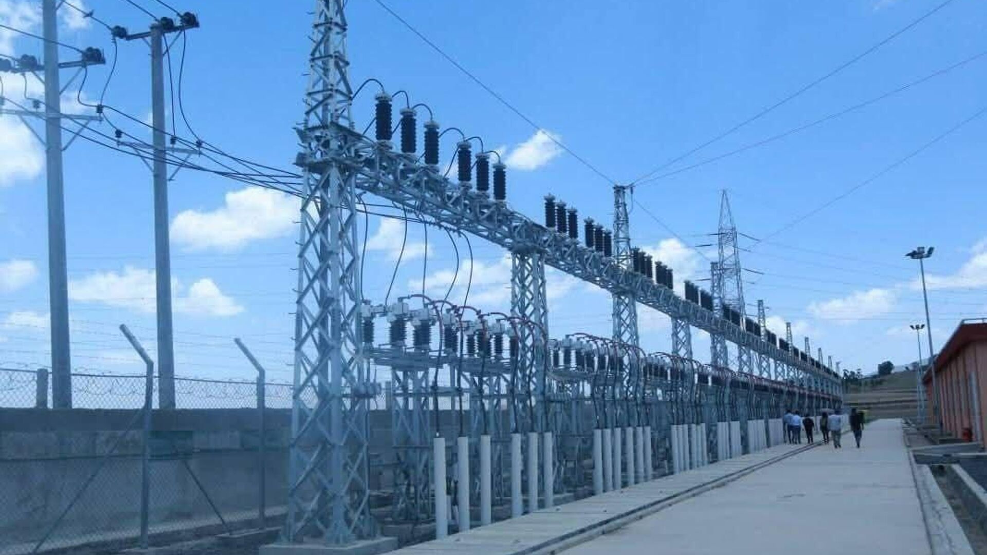 በኢትዮጵያ በ72 ከተሞች የኤሌክትሪክ መሠረተ ልማት ማሻሻያ በቅርቡ ተግባራዊ ይሆናል ተባለ በኢትዮጵያ በ72 ከተሞች የኤሌክትሪክ መሠረተ ልማት ማሻሻያ በቅርቡ ተግባራዊ ይሆናል ተባለ - Sputnik አፍሪካ, 1920, 24.04.2025