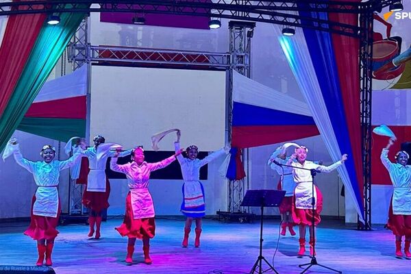 ማዳጋስካር የሁለተኛው ዓለም ጦርነት የሶቭየት ወታደሮችን ጀግንነት አወደሰች ማዳጋስካር የሁለተኛው ዓለም ጦርነት የሶቭየት ወታደሮችን ጀግንነት አወደሰች - Sputnik አፍሪካ
