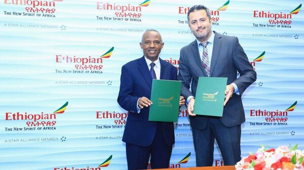የኢትዮጵያ አየር መንገድ በቦይንግ 777 ኤክስ አውሮፕላኖቹ ላይ የአስትሮቫ የበረራ ላይ መዝናኛ ለማስጫን ስምምነት ተፈራረመ - Sputnik አፍሪካ