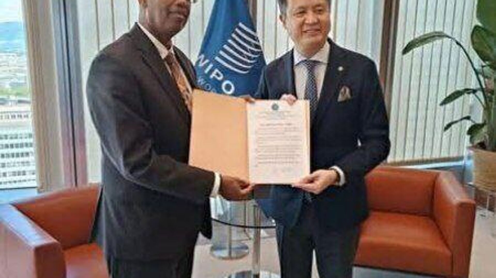 ኢትዮጵያ የፓሪስን የኢንዱስትሪ ንብረት ጥበቃ ኮንቬንሽን ተቀላቀለች ኢትዮጵያ የፓሪስን የኢንዱስትሪ ንብረት ጥበቃ ኮንቬንሽን ተቀላቀለች - Sputnik አፍሪካ, 1920, 17.05.2025
