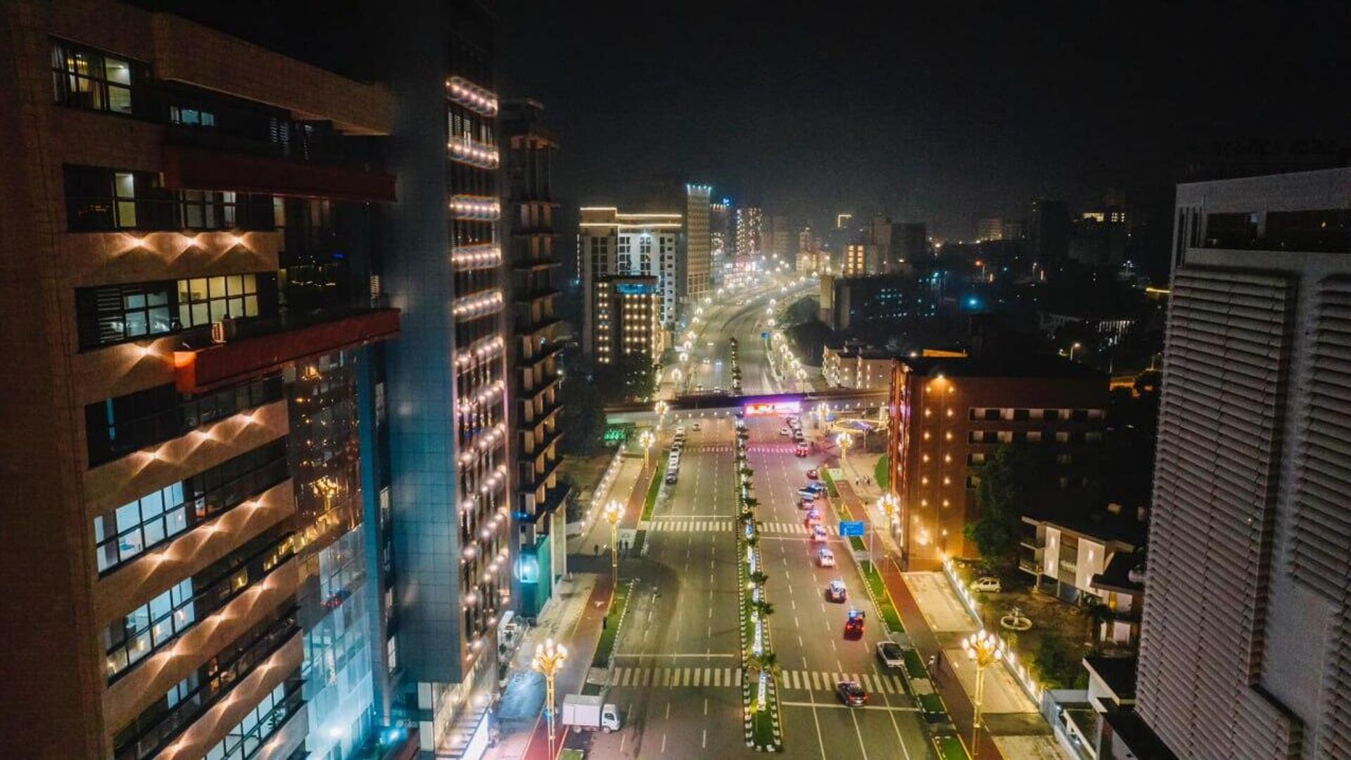 ⭐ በአዲስ አበባ 11 ሆቴሎች የባለ 5 ኮከብ ደረጃ ተሰጣቸው ⭐ በአዲስ አበባ 11 ሆቴሎች የባለ 5 ኮከብ ደረጃ ተሰጣቸው - Sputnik አፍሪካ, 1920, 29.05.2025