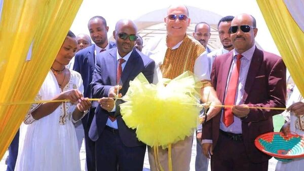 በሲዳማ ክልል ከ181 ሚሊየን ብር በላይ ወጪ የተገነባው የእንስሳት መኖ ማቀነባበሪያ ፋብሪካ አግልግሎት መስጠት ጀመረ - Sputnik አፍሪካ