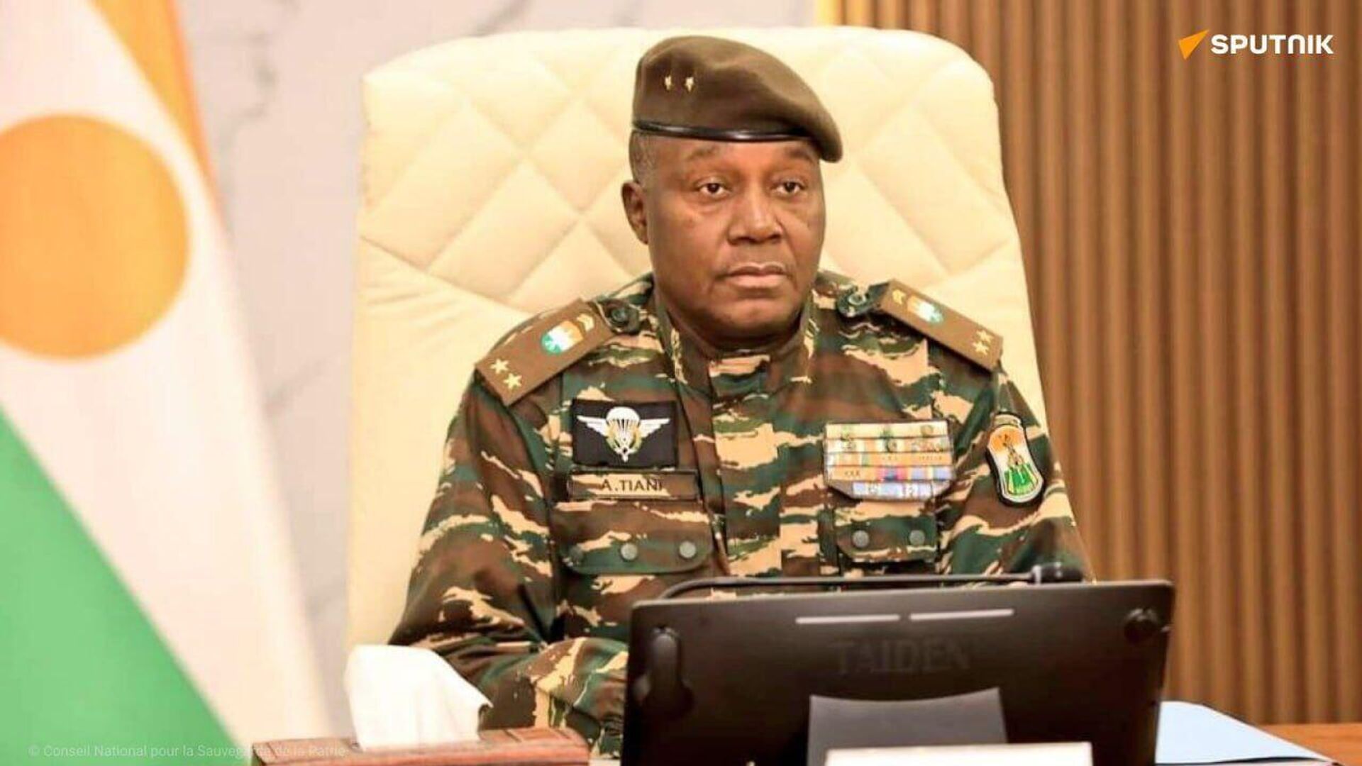 የኒጀር ፕሬዝዳንት ምዕራባውያን በሳህል ጥምረት ሀገራት ላይ የከፈቱትን 'ተዘዋዋሪ ጦርነት' አወገዙ የኒጀር ፕሬዝዳንት ምዕራባውያን በሳህል ጥምረት ሀገራት ላይ የከፈቱትን 'ተዘዋዋሪ ጦርነት' አወገዙ - Sputnik አፍሪካ, 1920, 01.06.2025