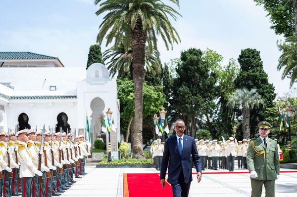 ሩዋንዳ-አልጄሪያ፦ የፕሬዝዳንት ካጋሜ ስልታዊ የአልጀርስ ጉብኝት ሩዋንዳ-አልጄሪያ፦ የፕሬዝዳንት ካጋሜ ስልታዊ የአልጀርስ ጉብኝት - Sputnik አፍሪካ