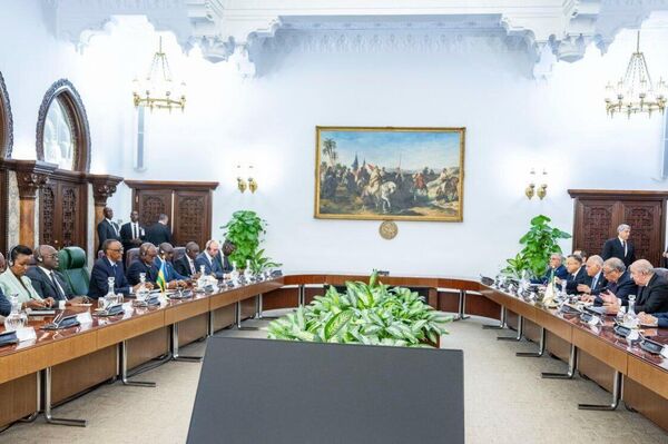 ሩዋንዳ-አልጄሪያ፦ የፕሬዝዳንት ካጋሜ ስልታዊ የአልጀርስ ጉብኝት ሩዋንዳ-አልጄሪያ፦ የፕሬዝዳንት ካጋሜ ስልታዊ የአልጀርስ ጉብኝት - Sputnik አፍሪካ