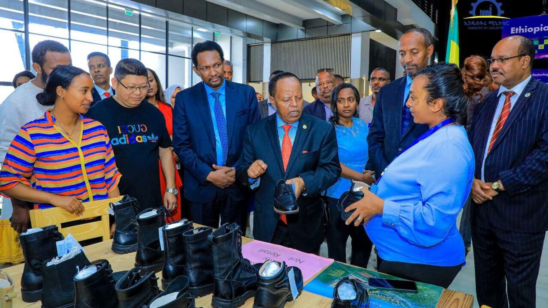 'በኢትዮጵያ ታምርት' ንቅናቄ 72 ቢሊየን ብር ብድር ለአምራች ኢንዱስትሪዎች መሰራጨቱ ተነገረ 'በኢትዮጵያ ታምርት' ንቅናቄ 72 ቢሊየን ብር ብድር ለአምራች ኢንዱስትሪዎች መሰራጨቱ ተነገረ - Sputnik አፍሪካ, 1920, 05.06.2025
