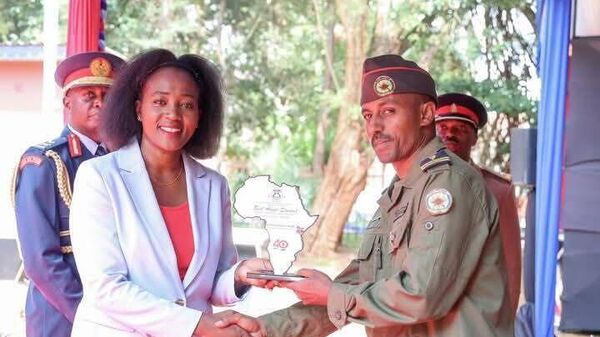 ኢትዮጵያዊው ሌተናል ኮሎኔል ኬንያ ከሚገኘው የሲኒየር ጥምር ኮማንድ እና ስታፍ ኮሌጅ የላቀ ውጤት በማስመዝገብ ተመረቁ - Sputnik አፍሪካ