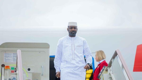 የማሊ ፕሬዝዳንት ከፑቲን ጋር ለመወያየት ሞስኮ ገቡ - Sputnik አፍሪካ