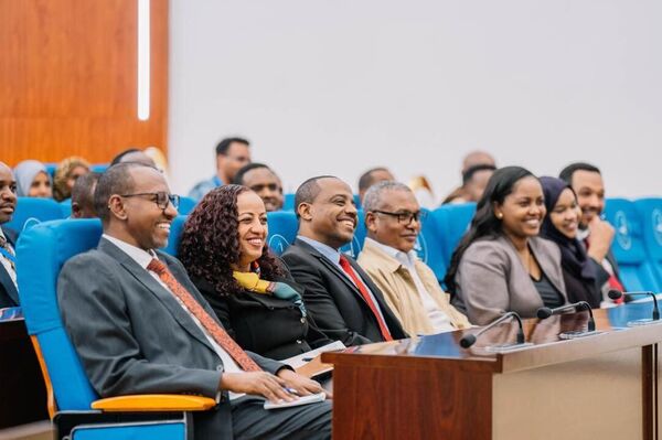 የኢትዮጵያ መንግሥት ለሕክምናው ዘርፍ የሚመድበው በጀት ወደ 130 ቢሊየን ብር እንዳሳደገ ገለፀ የኢትዮጵያ መንግሥት ለሕክምናው ዘርፍ የሚመድበው በጀት ወደ 130 ቢሊየን ብር እንዳሳደገ ገለፀ - Sputnik አፍሪካ