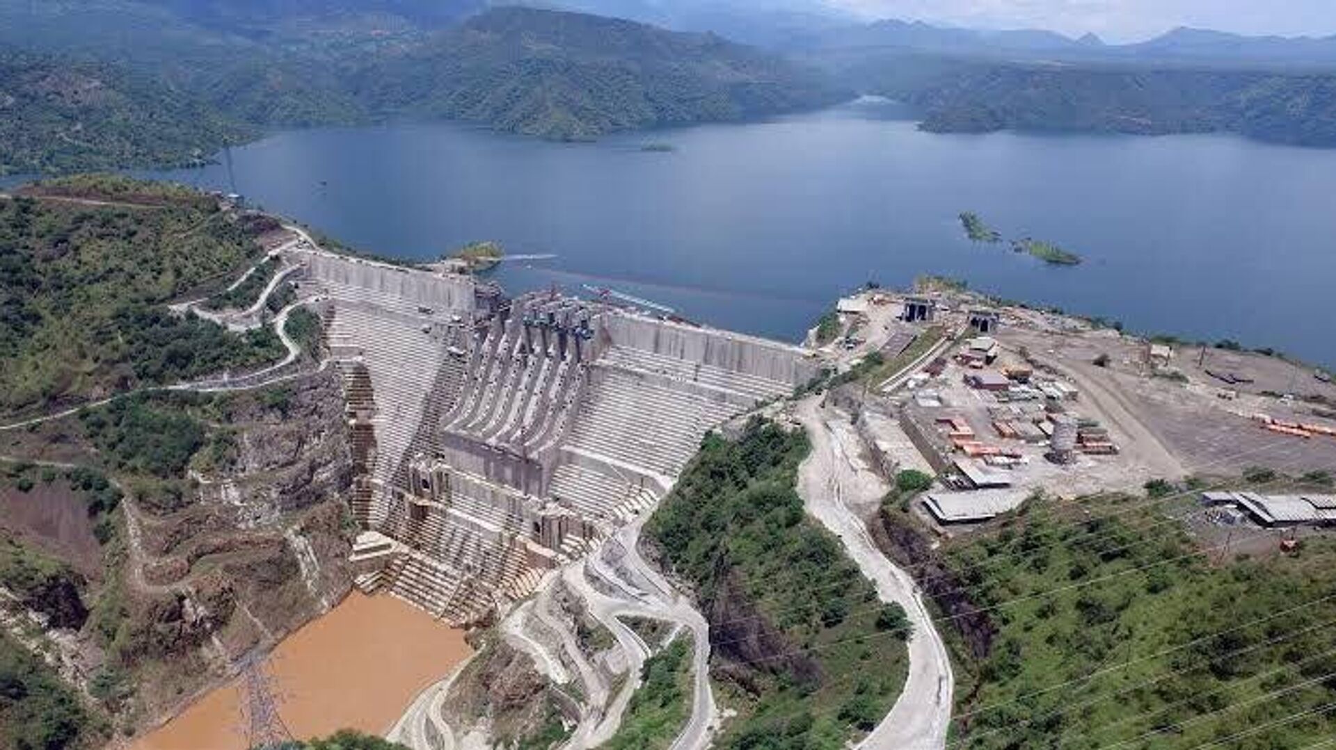 ግልገል ጊቤ ሦስት 7 ሺህ ጊጋ ዋት ሰዓት የኤሌክትሪክ ኃይል ማመንጨቱ ተገለፀ ግልገል ጊቤ ሦስት 7 ሺህ ጊጋ ዋት ሰዓት የኤሌክትሪክ ኃይል ማመንጨቱ ተገለፀ - Sputnik አፍሪካ, 1920, 23.06.2025