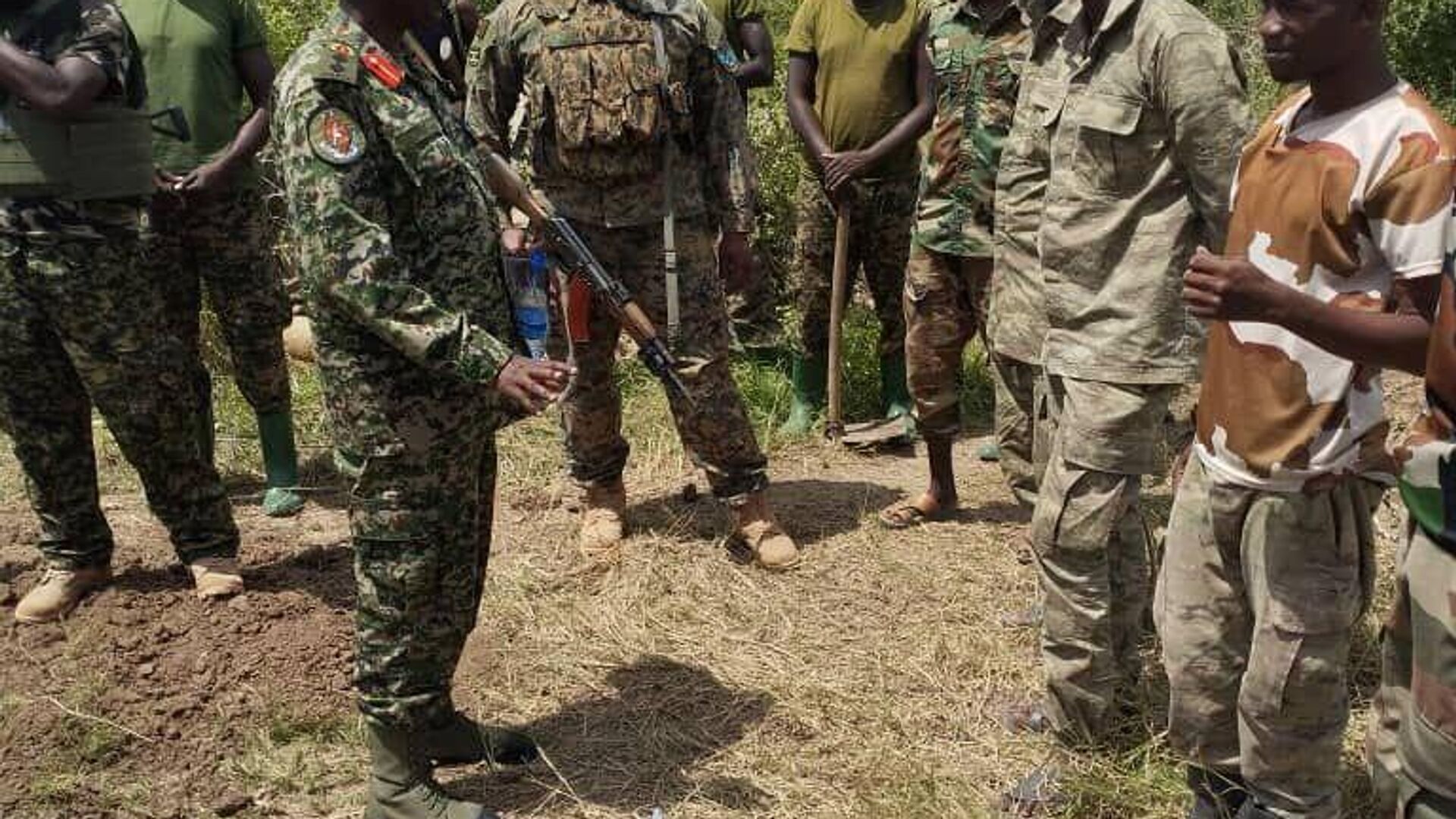 የአል-ሸባብ ታጣቂዎች ከደቡብ ሶማሊያ ቁልፍ ይዞታ ተነቀሉ የአል-ሸባብ ታጣቂዎች ከደቡብ ሶማሊያ ቁልፍ ይዞታ ተነቀሉ - Sputnik አፍሪካ, 1920, 23.06.2025
