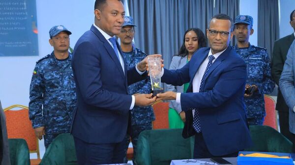የኢትዮጵያ ፌደራል ፖሊስ በ10ኛው የአፍሪካ የፐብሊክ ሰርቪስ ቀን ተሸላሚ ሆነ - Sputnik አፍሪካ