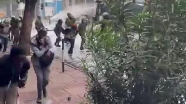 በናይሮቢ በተቀሰቀሰ ተቃውሞ በትንሹ 10 ሰዎች በጥይት ተመቱ - Sputnik አፍሪካ