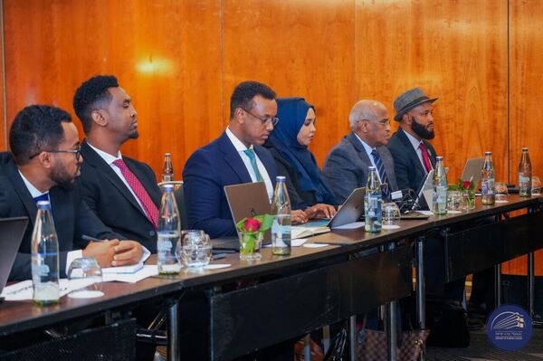 ኢትዮጵያ እና ሶማሊያ የግማሽ ዓመት ግምገማቸውን በአዲስ አበባ ጀመሩ ኢትዮጵያ እና ሶማሊያ የግማሽ ዓመት ግምገማቸውን በአዲስ አበባ ጀመሩ - Sputnik አፍሪካ