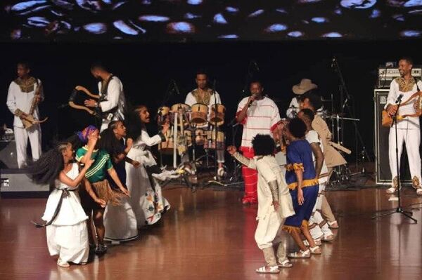 ኪን ኢትዮጵያ የጥበብ ቡድን ዝግጅቱን በቻይና ማቅረብ ጀመረ - Sputnik አፍሪካ