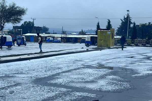 #viral| በአማራ ክልል ሰሜን ሸዋ ዞን መሃል ከተማ ዛሬ ሐምሌ 25 በረዶ የቀላቀለ ከባድ ዝናብ ጥሏል - Sputnik አፍሪካ