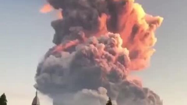 #viral | የኢንዶኔዢያ አጉረምራሚ ተራራ ሌዎቶቢ ላኪ ላኪ እንደገና ፈነዳ - Sputnik አፍሪካ