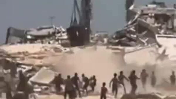 በጋዛ በአየር የሚላኩ የሰብዓዊ እርዳታ ጥቅሎች ለተራቡ ፍልስጤማውያን የአደጋ መንስኤ ሆነዋል - Sputnik አፍሪካ