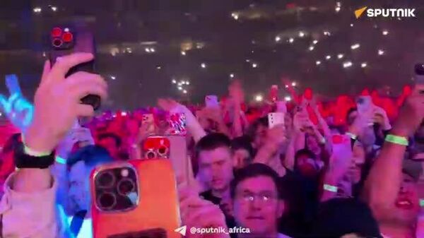ኤኮን ከ10 ዓመት በኋላ ለመጀመሪያ ጊዜ ሞስኮን በሙዚቃዎቹ ሲያደምቃት አምሽቷል - Sputnik አፍሪካ