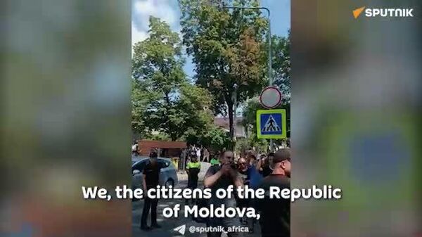 በኪሺኔቭ ማልዶቫ በተካሄደ ሰልፍ አስር ሺህ የሚሆኑ ሰልፈኞች የጋጋውዚያን መሪ እንዲፈቱ ጠየቁ - Sputnik አፍሪካ