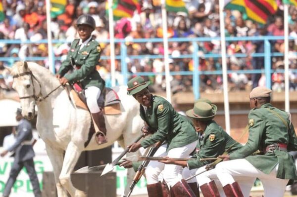 ዚምባብዌ የመከላከያ ሠራዊቷን ቀን አከበረች - Sputnik አፍሪካ
