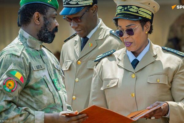 ማሊ ተጋላጭ የማኅበረሰብ ክፍሎችን ለመደገፍ ከ21 ሺህ 400 ዶላር በላይ መደበች ማሊ ተጋላጭ የማኅበረሰብ ክፍሎችን ለመደገፍ ከ21 ሺህ 400 ዶላር በላይ መደበች - Sputnik አፍሪካ