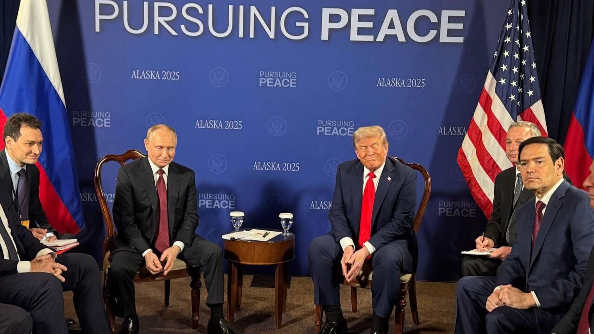 የፑቲን-ትራምፕ ንግግሮች የመጀመሪያ ምሥል የፑቲን-ትራምፕ ንግግሮች የመጀመሪያ ምሥል - Sputnik አፍሪካ, 1920, 15.08.2025