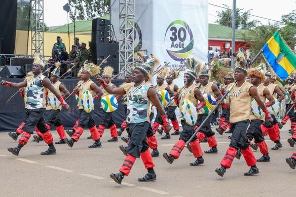 ጋቦን እንደ ነጻ ሕዝብ ክብሯን የሚነፍጉ 'ሁሉንም ዘመናዊ የባርነት አይነቶች' እንደምትቃወም የሀገሪቱ ፕሬዝዳንት ተናገሩ - Sputnik አፍሪካ