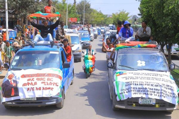 ኢትዮጵያውያን የሕዳሴ ግድብ በመመረቁ ደስታቸውን ሲገልፁ ውለዋል ኢትዮጵያውያን የሕዳሴ ግድብ በመመረቁ ደስታቸውን ሲገልፁ ውለዋል - Sputnik አፍሪካ