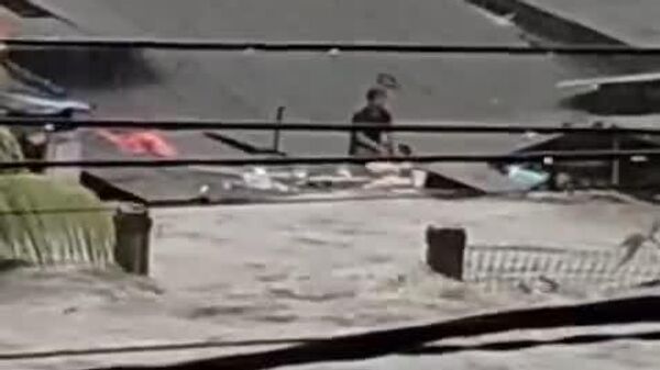 #viral | በኢንዶኔዥያ ደቡባዊ ባሊ የጣለው ዝናብ ባስከተለው የጎርፍ አደጋ ቢያንስ ሁለት ሰዎች ሞቱ - Sputnik አፍሪካ