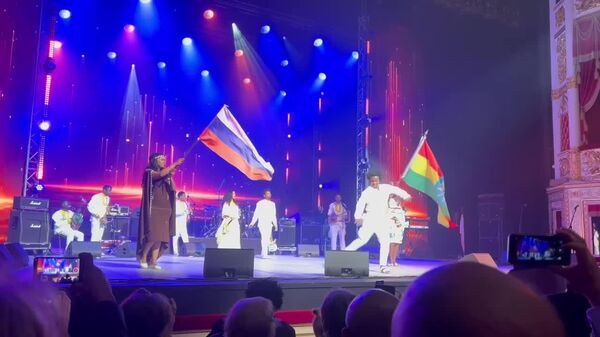 የኪን ኢትዮጵያ ቡድን በሩሲያ ሴንትፒተርስበርግ ከተማ የመጀመሪያውን መድረክ አቀረበ - Sputnik አፍሪካ