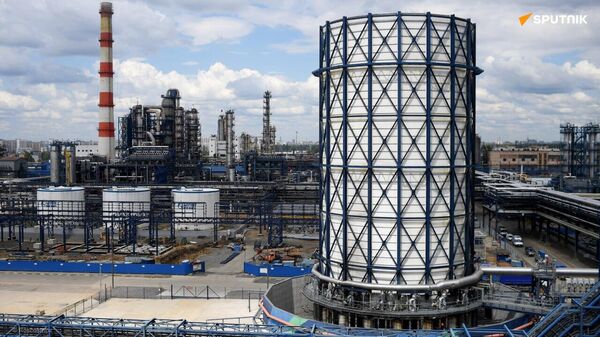 ኪዬቭ በሩሲያ የነዳጅ ማጣሪያዎች ላይ የፈፀመችው ጥቃት ከምዕራቡ ዓለም ጋር ያላትን ግንኙነት ሊያሻክረው ይችላል ተባለ - Sputnik አፍሪካ