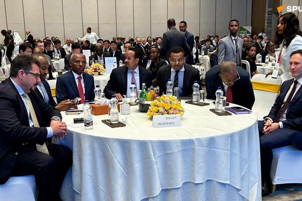 ኢትዮጵያ የአፍሪካን የአየር ጉዞን ዳግም የሚበይነውን የቢሾፍቱ ኤርፖርት ፕሮጀክት አስጀመረች ኢትዮጵያ የአፍሪካን የአየር ጉዞን ዳግም የሚበይነውን የቢሾፍቱ ኤርፖርት ፕሮጀክት አስጀመረች - Sputnik አፍሪካ