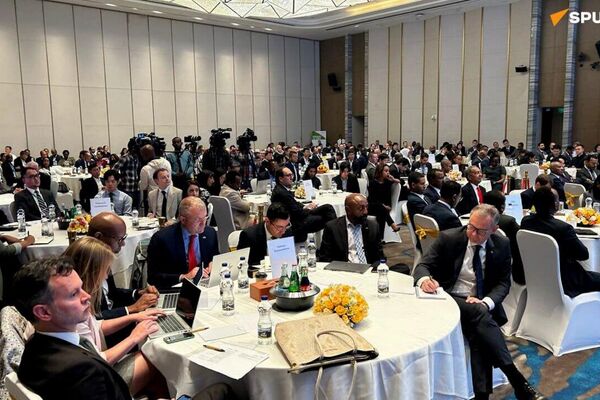 ኢትዮጵያ የአፍሪካን የአየር ጉዞን ዳግም የሚበይነውን የቢሾፍቱ ኤርፖርት ፕሮጀክት አስጀመረች ኢትዮጵያ የአፍሪካን የአየር ጉዞን ዳግም የሚበይነውን የቢሾፍቱ ኤርፖርት ፕሮጀክት አስጀመረች - Sputnik አፍሪካ