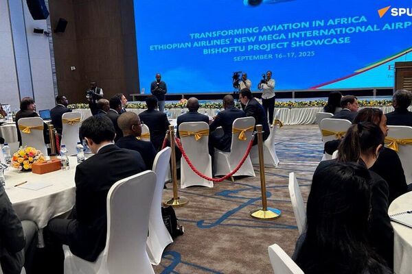 ኢትዮጵያ የአፍሪካን የአየር ጉዞን ዳግም የሚበይነውን የቢሾፍቱ ኤርፖርት ፕሮጀክት አስጀመረች ኢትዮጵያ የአፍሪካን የአየር ጉዞን ዳግም የሚበይነውን የቢሾፍቱ ኤርፖርት ፕሮጀክት አስጀመረች - Sputnik አፍሪካ