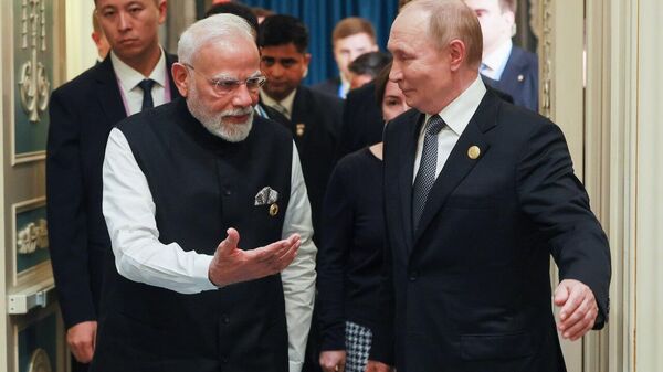 ሕንድ በጠቅላይ ሚኒስትር ናሬንድራ ሞዲ አመራር የነጻነትን እና የሉዓላዊነትን ፖሊሲ እያራመደች ነው ሲሉ ፑቲን ተናገሩ - Sputnik አፍሪካ