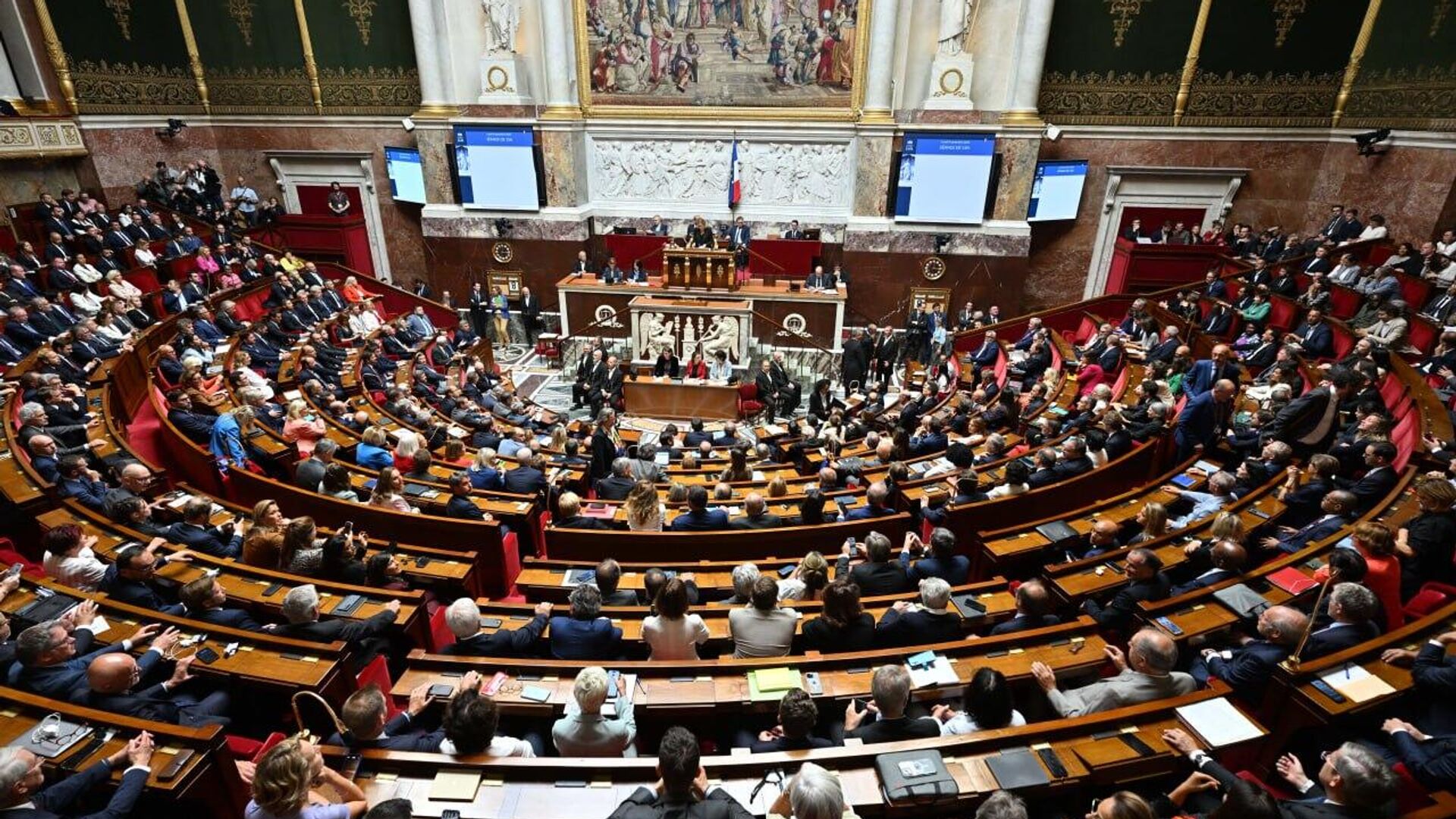 የኮንዶም ውዝግብ፤ ከተንኳሽ ግለሰብ ኮንዶም የተላከላቸው የፈረንሳይ እንደራሴዎች የኮንዶም ውዝግብ፤ ከተንኳሽ ግለሰብ ኮንዶም የተላከላቸው የፈረንሳይ እንደራሴዎች - Sputnik አፍሪካ, 1920, 17.09.2025