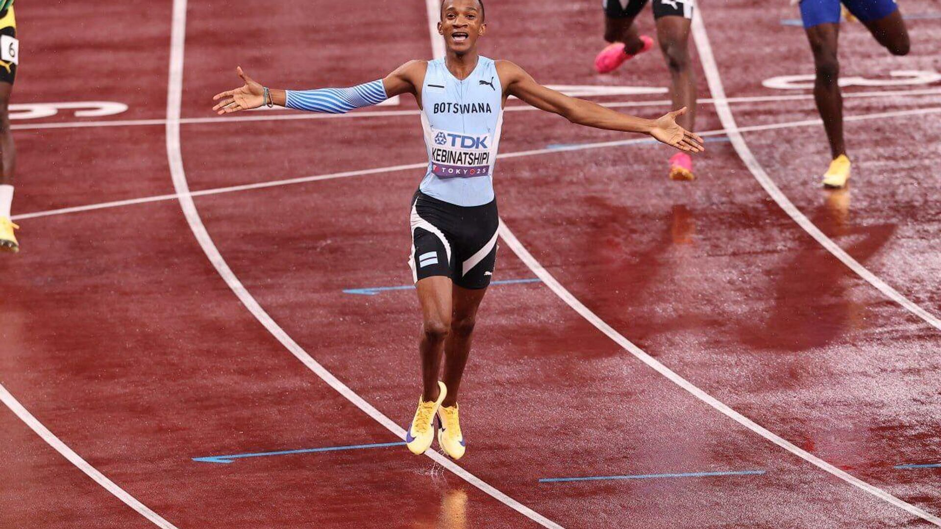 የቦትስዋና አትሌት በወንዶች የዓለም ሻምፒዮና ታሪክ ለሀገሩ የመጀመሪያውን የወርቅ ሜዳሊያ በቶኪዮ አሸነፈ የቦትስዋና አትሌት በወንዶች የዓለም ሻምፒዮና ታሪክ ለሀገሩ የመጀመሪያውን የወርቅ ሜዳሊያ በቶኪዮ አሸነፈ - Sputnik አፍሪካ, 1920, 19.09.2025