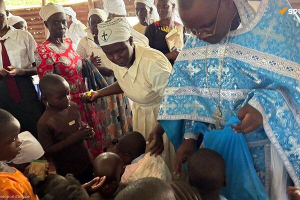 አርባ ወጣት ኬንያውያን የሩሲያ ኦርቶዶክስ ቤተ-ክርስቲያንን ተቀላቀሉ አርባ ወጣት ኬንያውያን የሩሲያ ኦርቶዶክስ ቤተ-ክርስቲያንን ተቀላቀሉ - Sputnik አፍሪካ