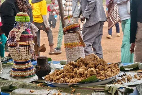 የ2018 የከምባታ ብሔር ዘመን መለወጫ ‘‘መሳላ’’ በዓል በዱራሜ ከተማ በድምቀት ተከበረ የ2018 የከምባታ ብሔር ዘመን መለወጫ ‘‘መሳላ’’ በዓል በዱራሜ ከተማ በድምቀት ተከበረ - Sputnik አፍሪካ