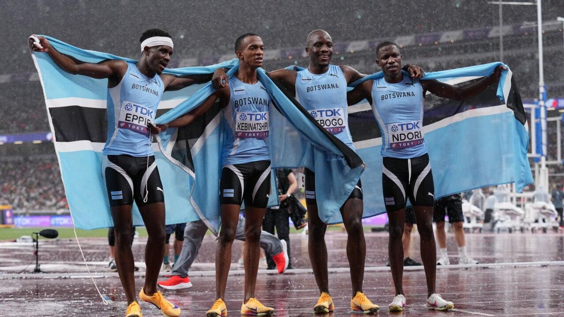 የአትሌቲክስ ድልን ተከትሎ በቦትስዋና ሀገር አቀፍ የድል በዓል ቀን ታወጀ የአትሌቲክስ ድልን ተከትሎ በቦትስዋና ሀገር አቀፍ የድል በዓል ቀን ታወጀ - Sputnik አፍሪካ, 1920, 22.09.2025