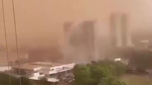 #viral | ኃያል አውሎ ነፋስ የብራዚሏን ሳኦ ፖሎ ከተማ በአቧራ ደመና ሽፍኗታል - Sputnik አፍሪካ