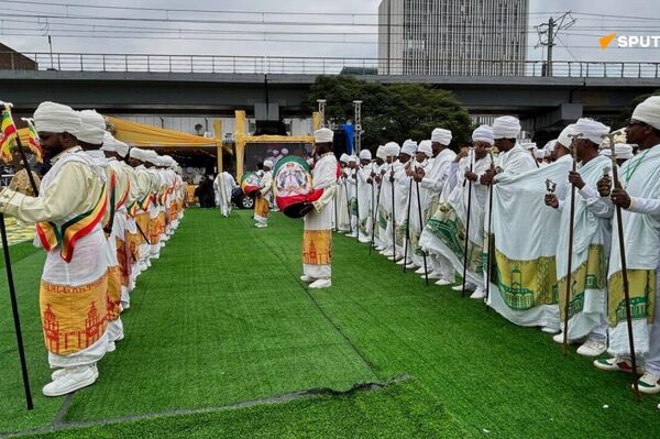 የመስቀል ደመራ በዓል የአከባበር ሥነ-ሥርዓት በመስቀል አደባባይ መካሄድ ጀምሯል - Sputnik አፍሪካ