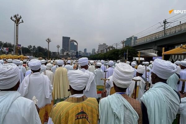 የመስቀል ደመራ በዓል የአከባበር ሥነ-ሥርዓት በመስቀል አደባባይ መካሄድ ጀምሯል - Sputnik አፍሪካ