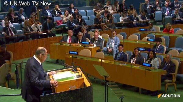 ዓለምን እኛ እና እነሱ ብሎ ለመከፋፈል የሚደረገው ሙከራ ያለማቋረጥ ቀጥሏል - ላቭሮቭ - Sputnik አፍሪካ