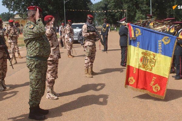 ቻድ እና ማዕከላዊ አፍሪካ 'እየተወሳሰቡ የመጡ' የፀጥታ ችግሮችን ለመጋፈጥ ኅብረት ፈጠሩ ቻድ እና ማዕከላዊ አፍሪካ 'እየተወሳሰቡ የመጡ' የፀጥታ ችግሮችን ለመጋፈጥ ኅብረት ፈጠሩ - Sputnik አፍሪካ