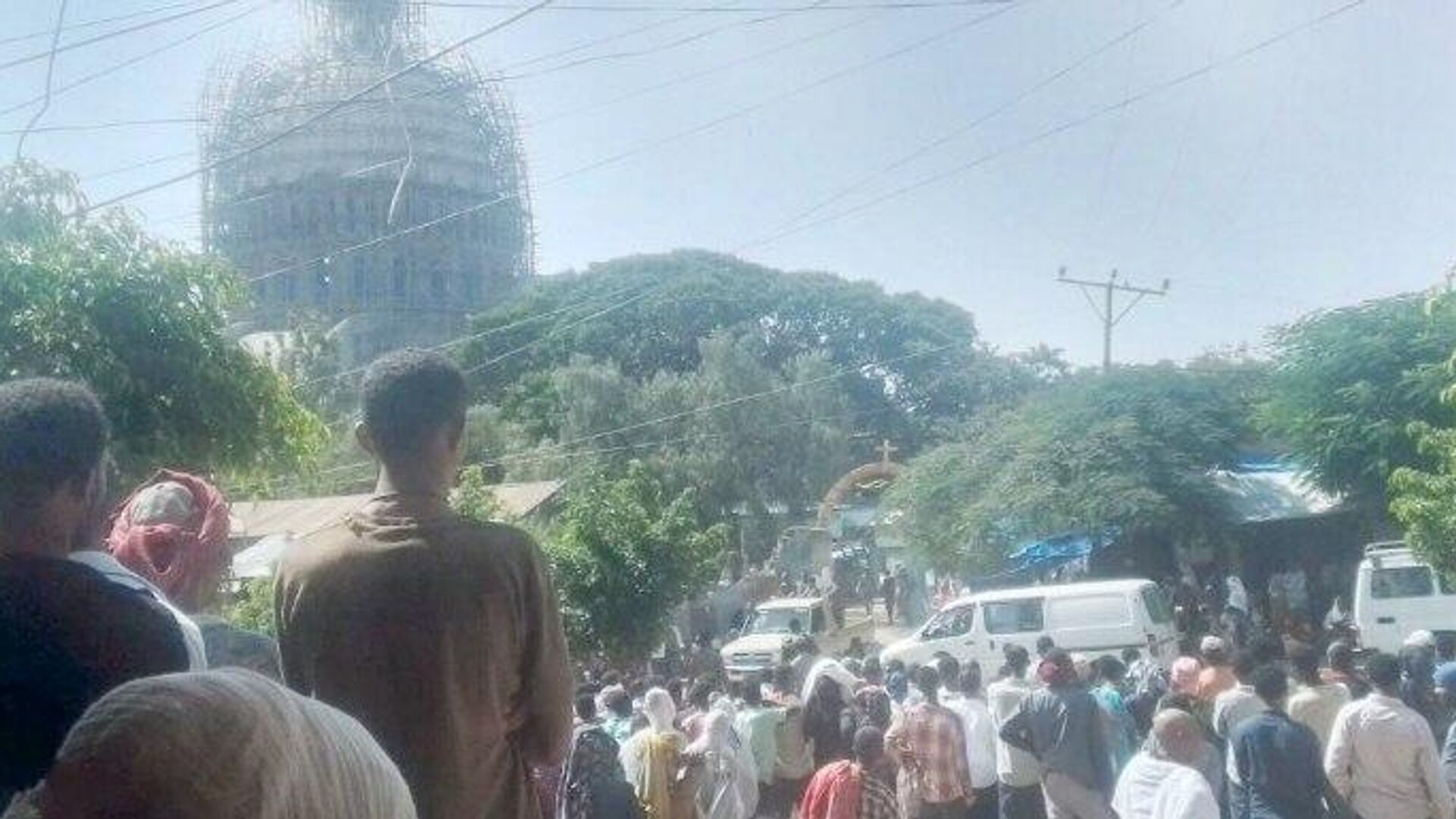 በምንጃር ሸንኮራ አረርቲ ማርያም ቤተክርስቲያን ለግንባታ የተረበረበ እንጨት ተደርምሶ ከ30 በላይ ምእመናን ሕይወታቸው አለፈ በምንጃር ሸንኮራ አረርቲ ማርያም ቤተክርስቲያን ለግንባታ የተረበረበ እንጨት ተደርምሶ ከ30 በላይ ምእመናን ሕይወታቸው አለፈ - Sputnik አፍሪካ, 1920, 01.10.2025