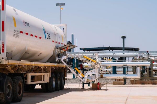 ዐቢይ አሕመድ በዓመት 111 ሚሊዮን ሊትር ማምረት የሚችል የካሉብ ፈሳሽ የተፈጥሮ ጋዝ ፕሮጀክትን አስመረቁ - Sputnik አፍሪካ